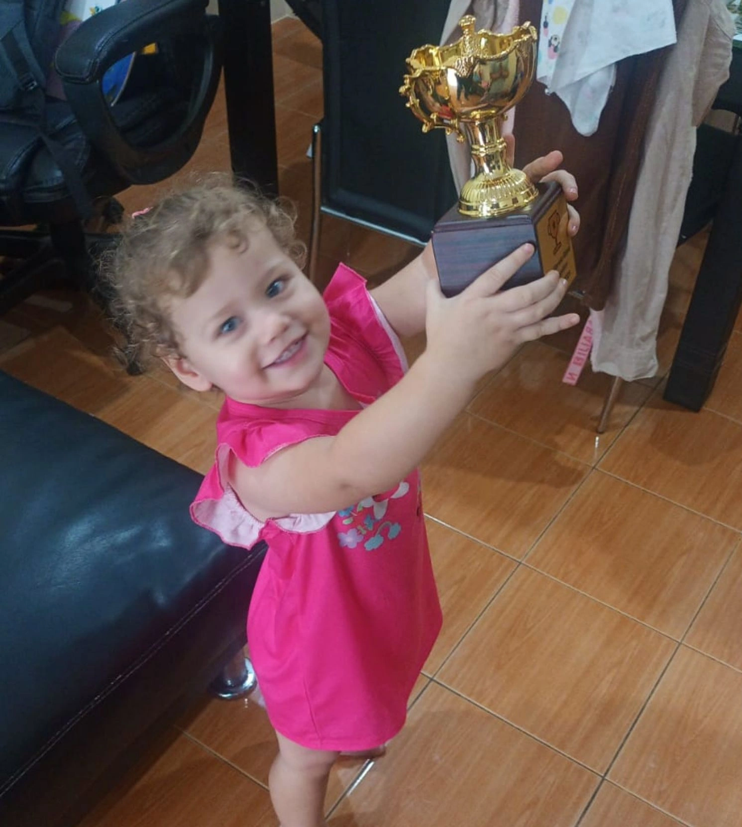 Freya Naude Slider 3